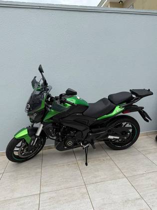 BAJAJ DOMINAR 400 
